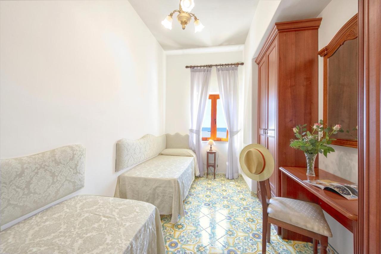 Villa Costanzo Beachfront Air Conditioning And Free Wi-Fi Positano Kültér fotó
