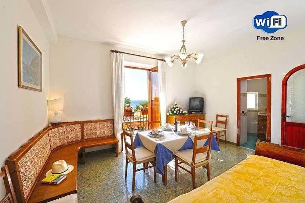 Villa Costanzo Beachfront Air Conditioning And Free Wi-Fi Positano Kültér fotó